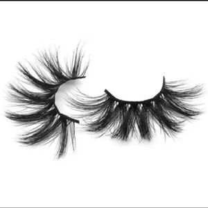 Pretty girl eyelash